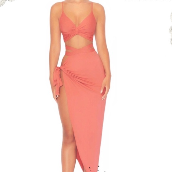 Revolve Two Piece Top and Skirt Small - Picture 3 of 15